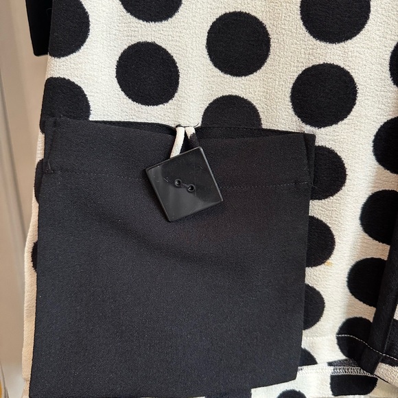 Ali Miles XL pullover white and black polka dot top with cowl neck large buttons - Picture 3 of 8